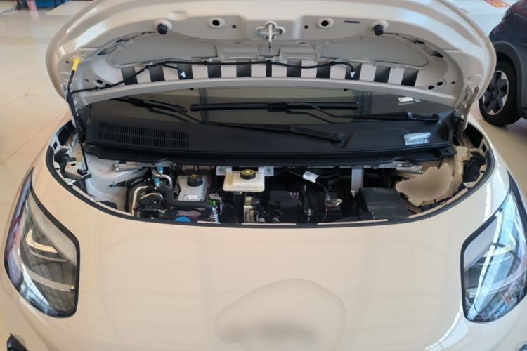 Used AION UT 2025 420 Smart Edition Engine Bay