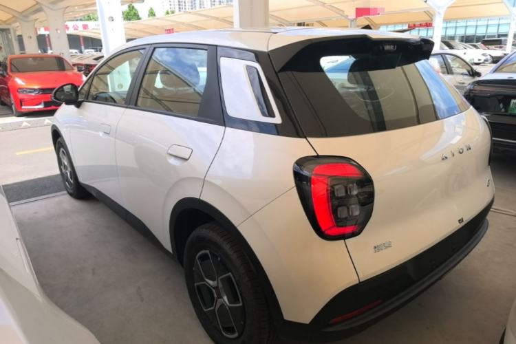 Used AION UT 2025 420 Smart Edition Exterior 2