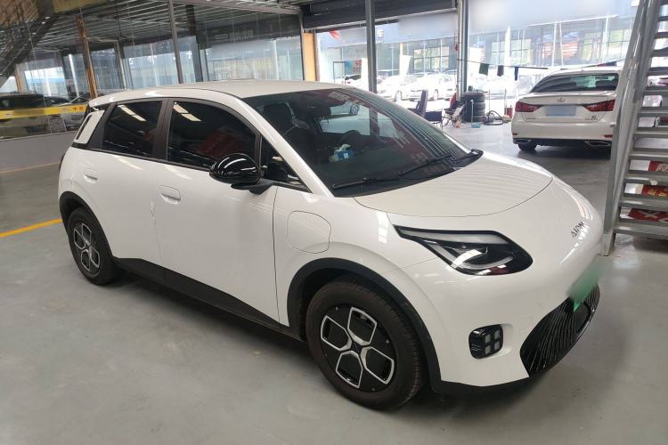 Used AION UT 2025 420 Smart Edition Exterior 2
