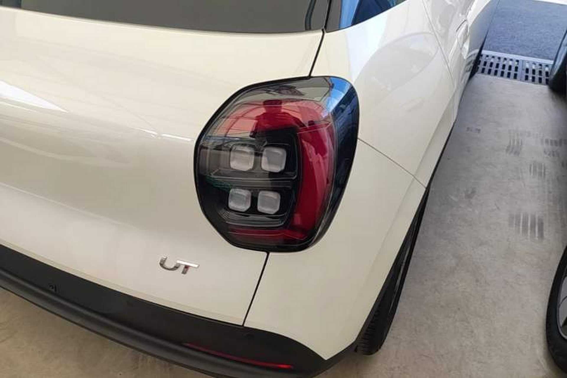 Used AION UT 2025 330 Star Edition Exterior 3