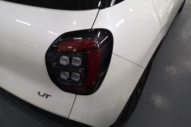 Used AION UT 2025 420 Intelligent Luxury Edition Exterior 3