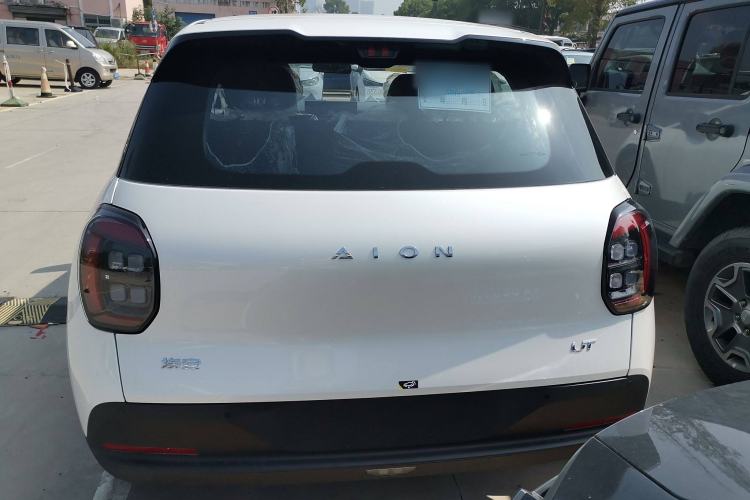 Used AION UT 2025 330 Star Edition Exterior 4
