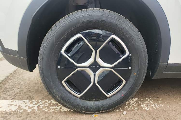 Used AION UT 2025 420 Smart Edition Exterior 5