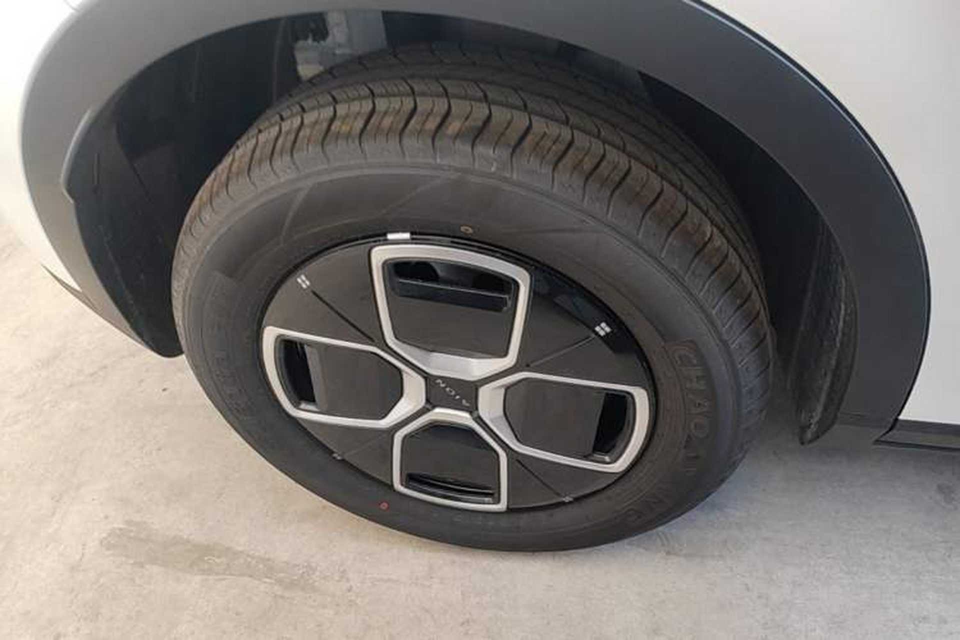 Used AION UT 2025 330 Star Edition Exterior 5