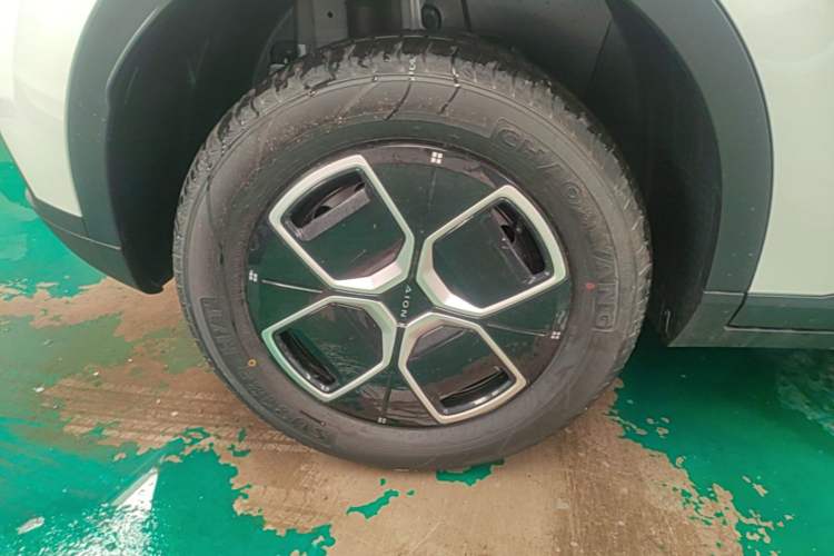 Used AION UT 2025 420 Smart Edition Exterior 5