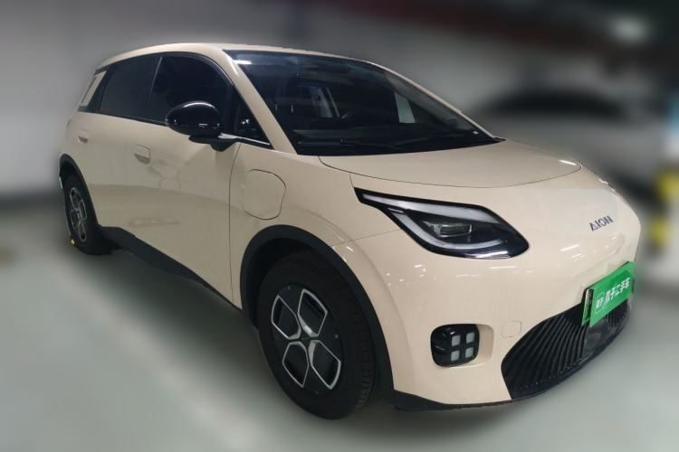 Used AION UT 2025 420 Smart Edition Front Right 45 Deg