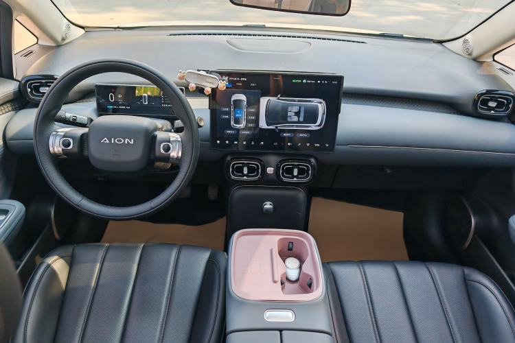 Used AION UT 2025 420 Prestige Edition Interior 2