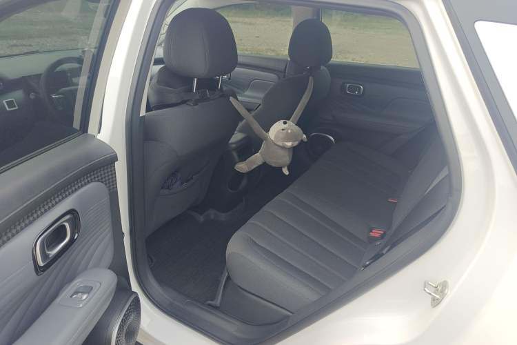 Used AION UT 2025 330 Starlight Edition Interior 2