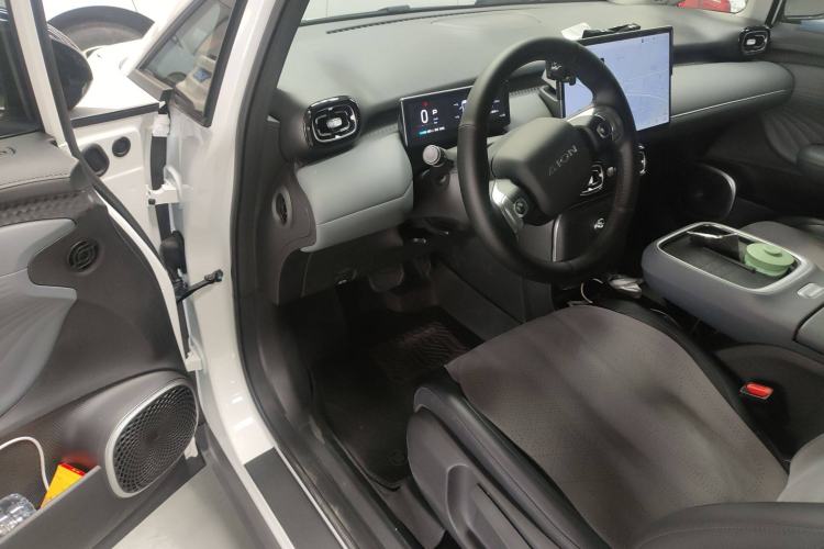 Used AION UT 2025 420 Smart Edition Interior 2