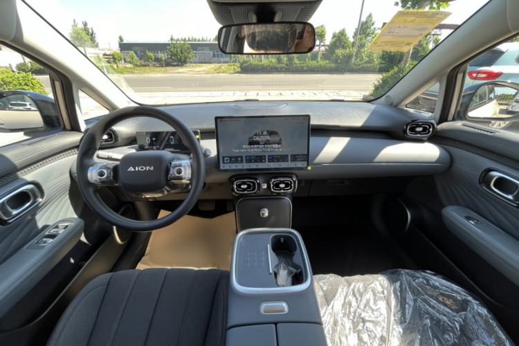 Used AION UT 2025 330 Starlight Edition Interior 3