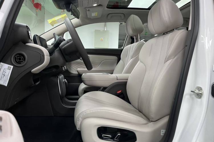 Used AION UT 2025 420 Prestige Edition Interior 6