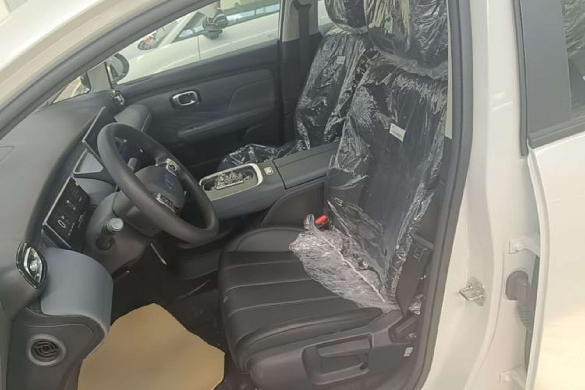Used AION UT 2025 420 Smart Edition Left Front Seat