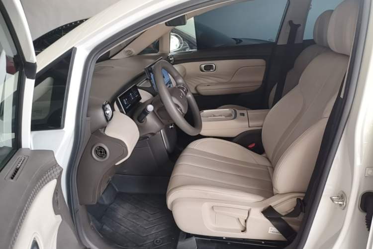 Used AION UT 2025 420 Smart Edition Left Front Seat