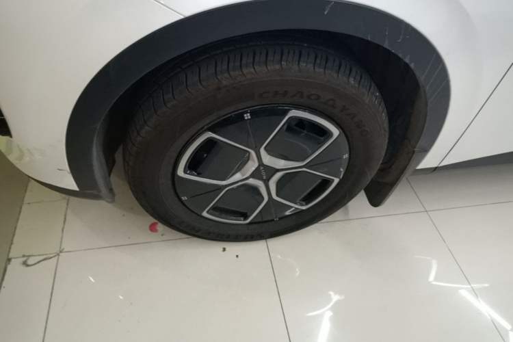 Used AION UT 2025 330 Starlight Edition Left Front Wheel Hub