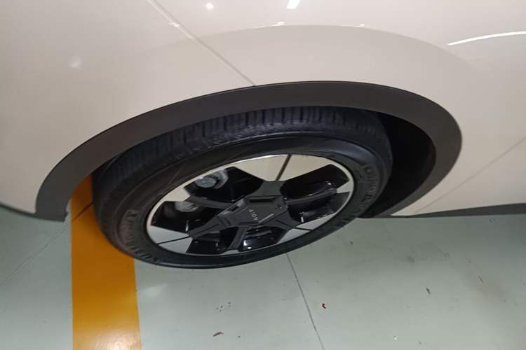 Used AION UT 2025 420 Prestige Edition Left Front Wheel Hub