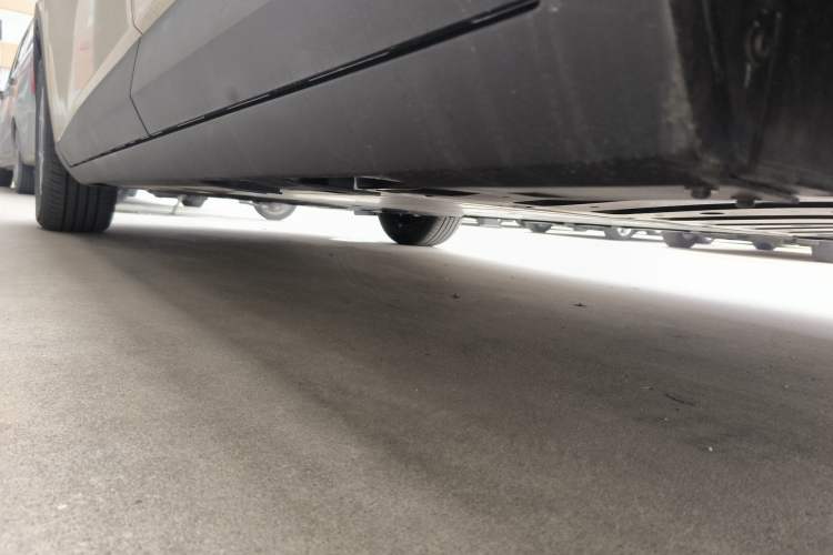 Used AION UT 2025 330 Starlight Edition Left Side Sill