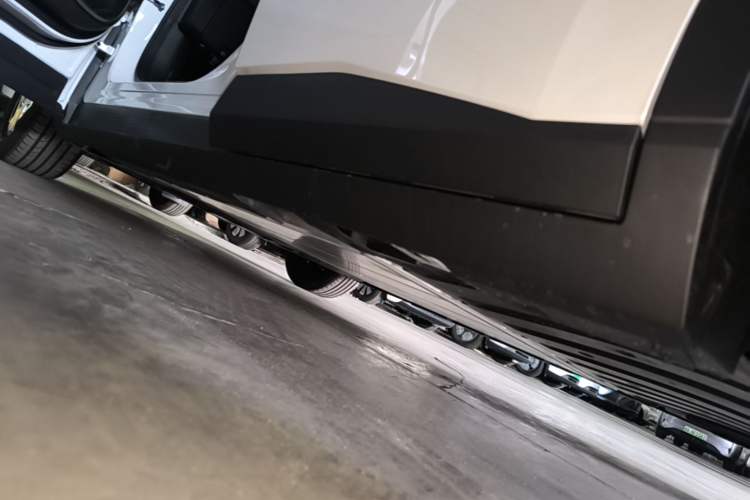 Used AION UT 2025 330 Starlight Edition Left Side Sill
