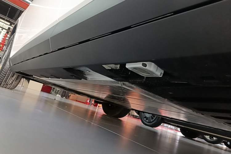 Used AION UT 2025 420 Smart Edition Left Side Sill