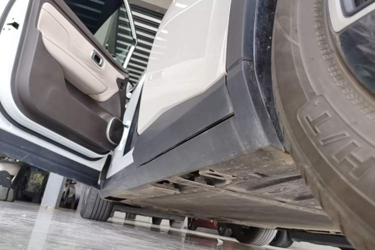 Used AION UT 2025 420 Smart Edition Left Side Sill