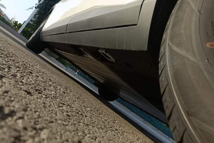 Used AION UT 2025 330 Starlight Edition Left Side Sill