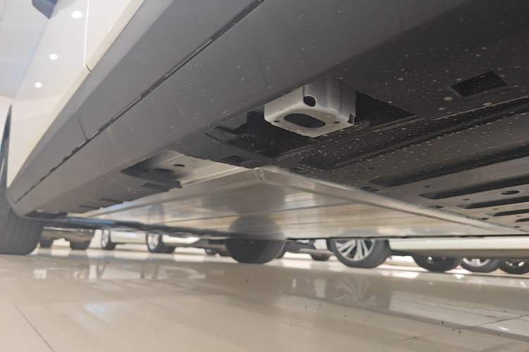 Used AION UT 2025 330 Starlight Edition Left Side Sill