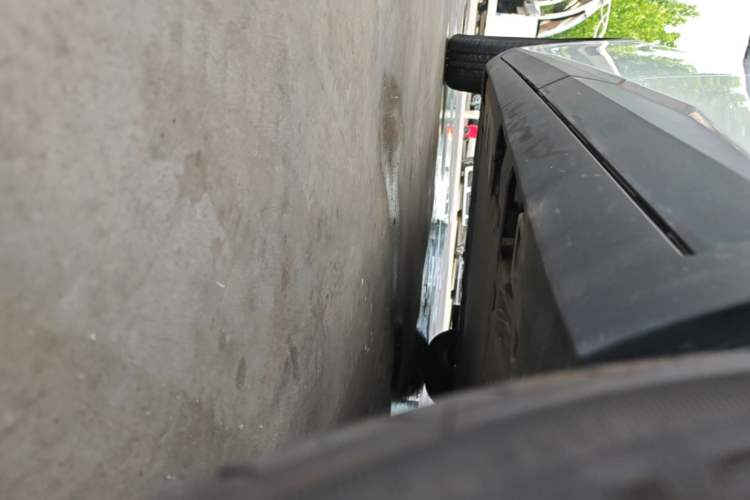 Used AION UT 2025 330 Starlight Edition Left Side Sill