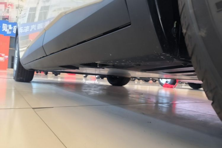 Used AION UT 2025 420 Smart Edition Left Side Sill