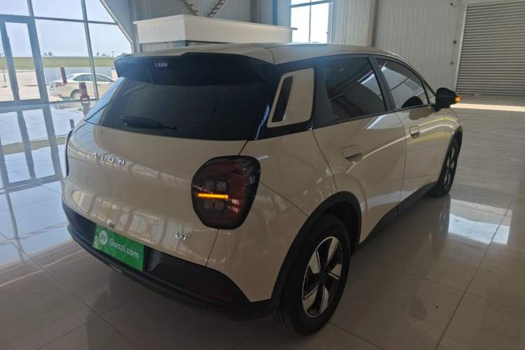 Used AION UT 2025 420 Intelligent Luxury Edition Rear Right 45 Deg