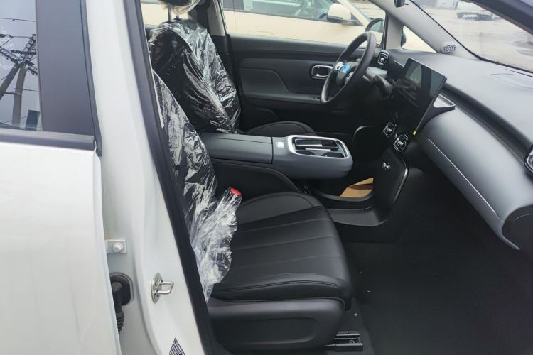 Used AION UT 2025 420 Smart Edition Right Front Seat