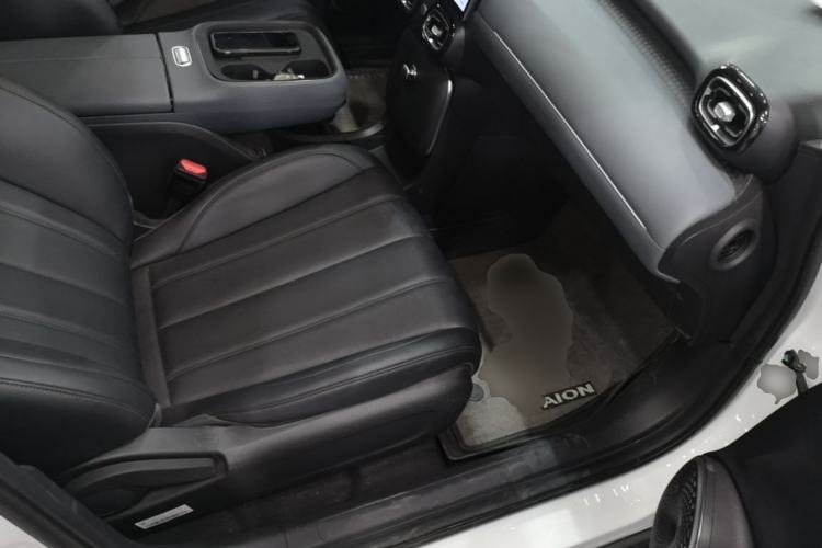 Used AION UT 2025 420 Intelligent Luxury Edition Right Front Seat