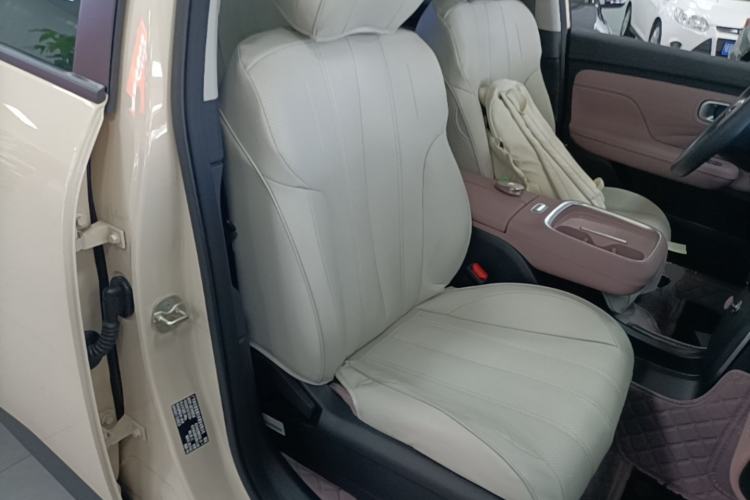 Used AION UT 2025 330 Starlight Edition Right Front Seat