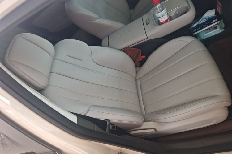 Used AION UT 2025 420 Intelligent Luxury Edition Right Front Seat