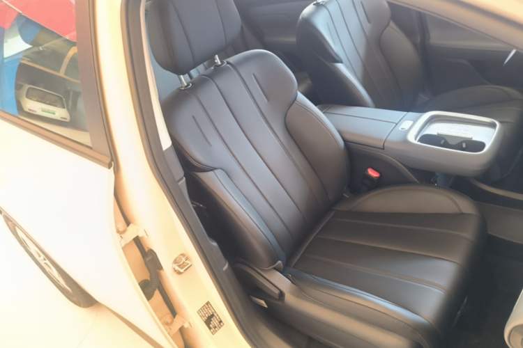Used AION UT 2025 420 Smart Edition Right Front Seat