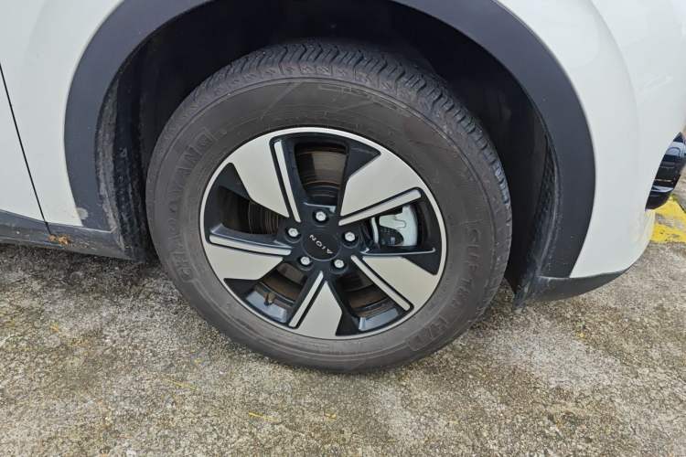 Used AION UT 2025 420 Intelligent Luxury Edition Right Front Wheel Hub