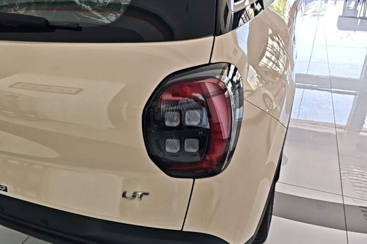 Used AION UT 2025 420 Intelligent Luxury Edition Right Rear Taillight