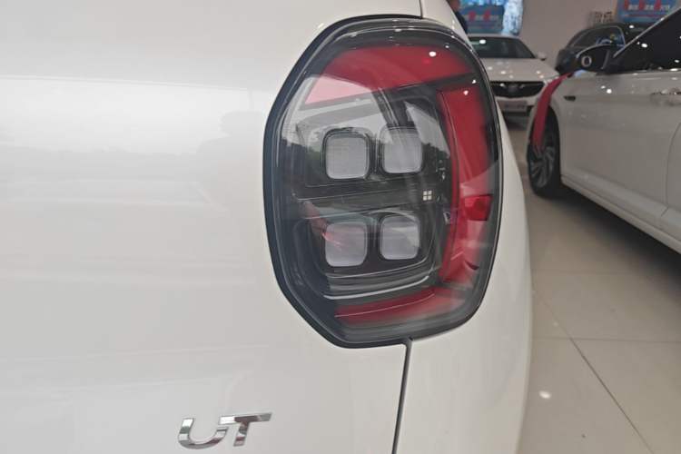 Used AION UT 2025 330 Starlight Edition Right Rear Taillight