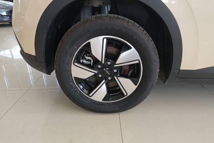 Used AION UT 2025 420 Intelligent Luxury Edition Right Rear Wheel Hub