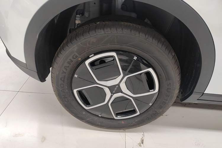 Used AION UT 2025 420 Smart Edition Right Rear Wheel Hub