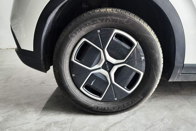 Used AION UT 2025 420 Smart Edition Right Rear Wheel Hub