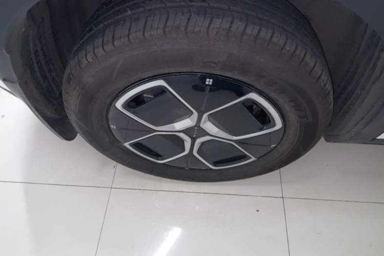 Used AION UT 2025 330 Starlight Edition Right Rear Wheel Hub