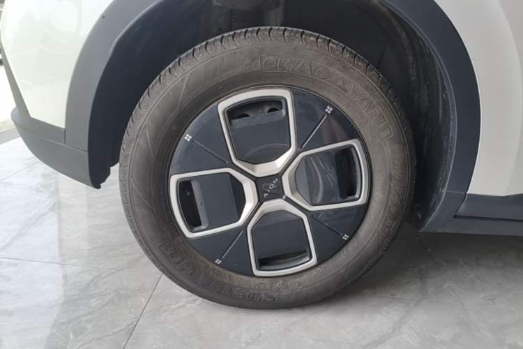 Used AION UT 2025 420 Smart Edition Right Rear Wheel Hub