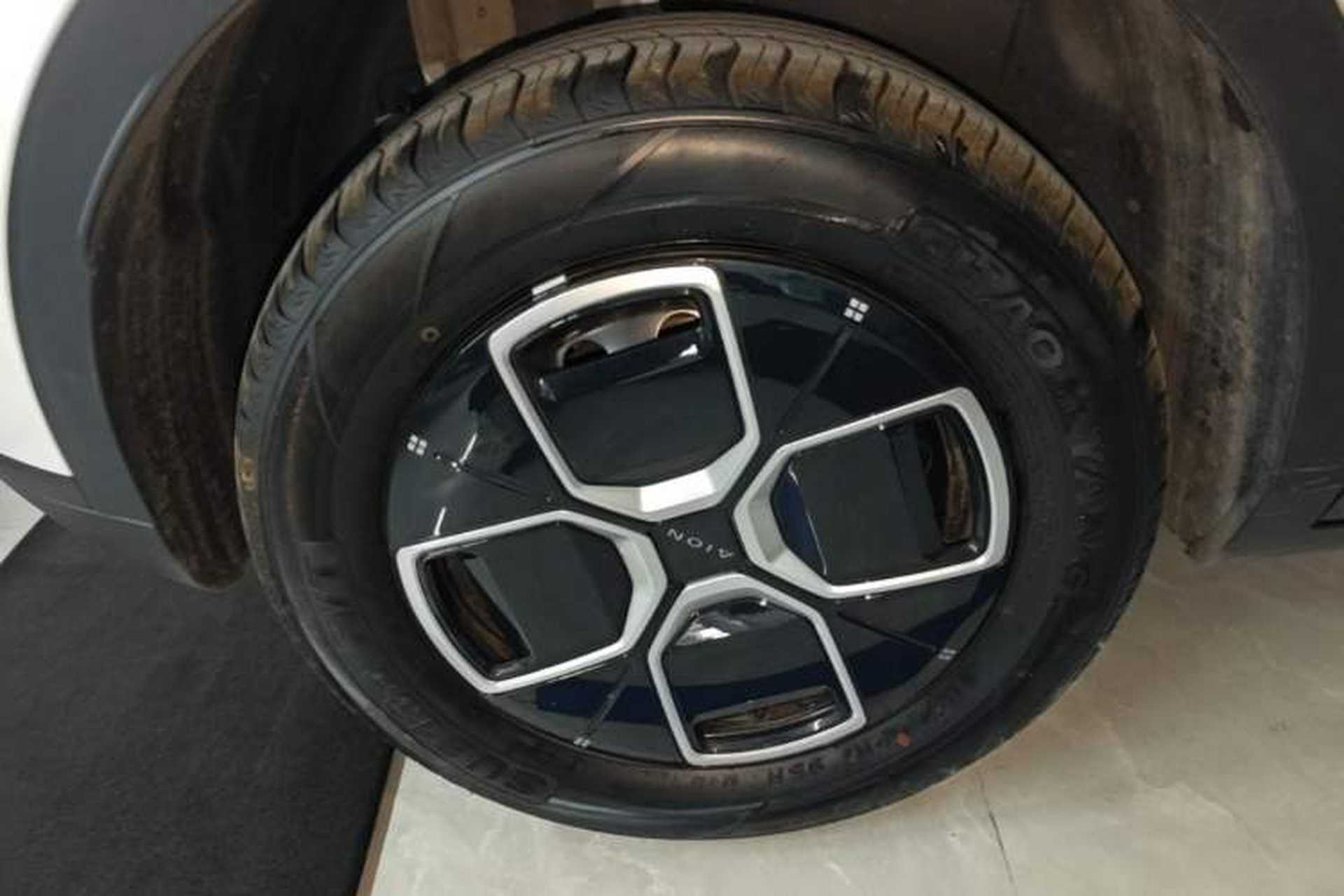 Used AION UT 2025 330 Starlight Edition Right Rear Wheel Hub