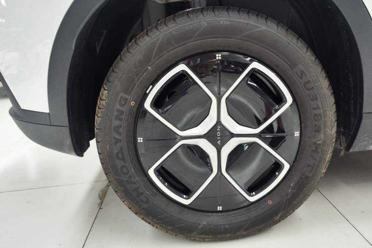 Used AION UT 2025 420 Smart Edition Right Rear Wheel Hub