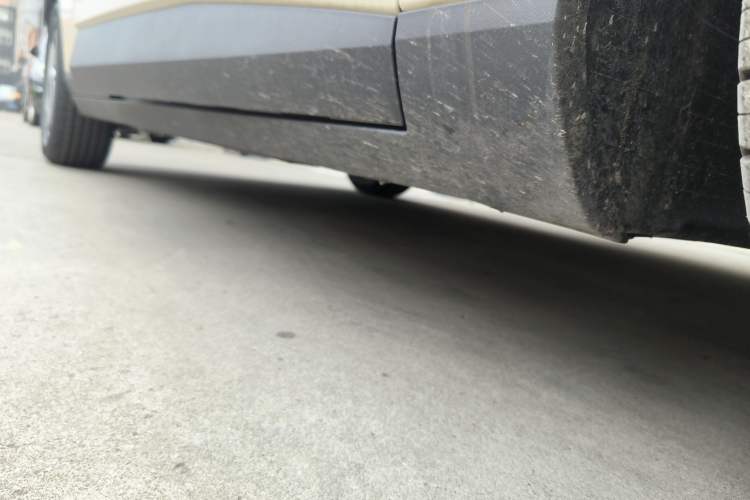 Used AION UT 2025 330 Starlight Edition Right Side Sill