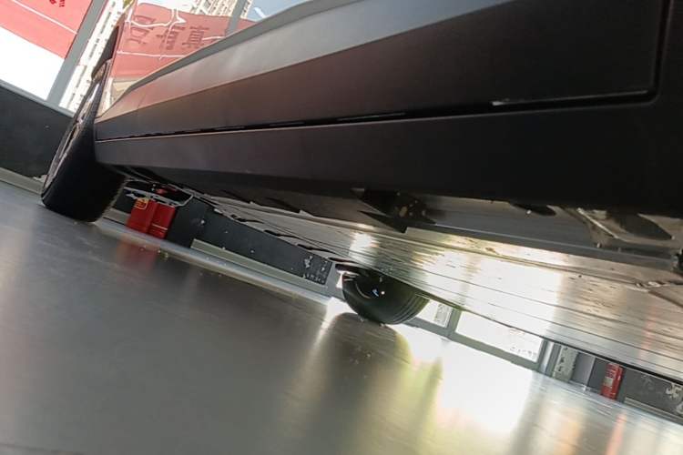 Used AION UT 2025 420 Smart Edition Right Side Sill