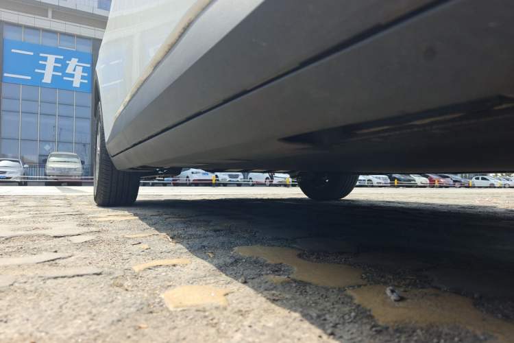 Used AION UT 2025 420 Smart Edition Right Side Sill
