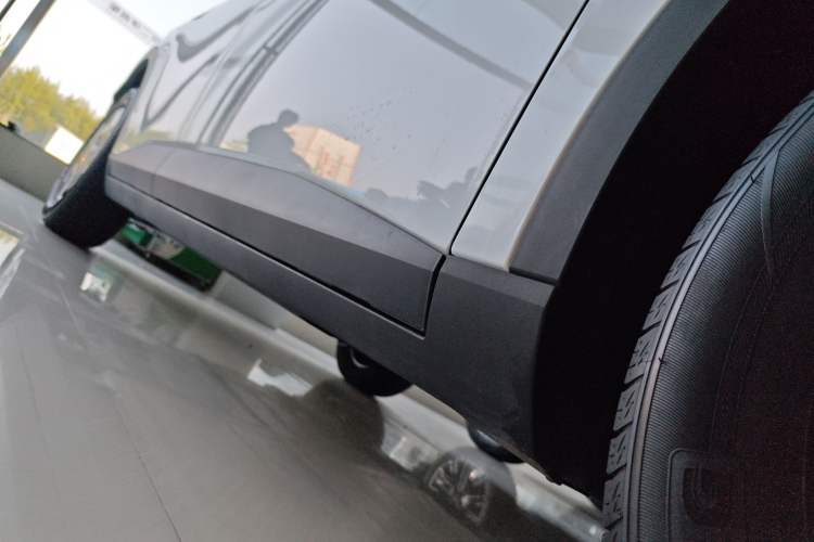 Used AION UT 2025 330 Starlight Edition Right Side Sill