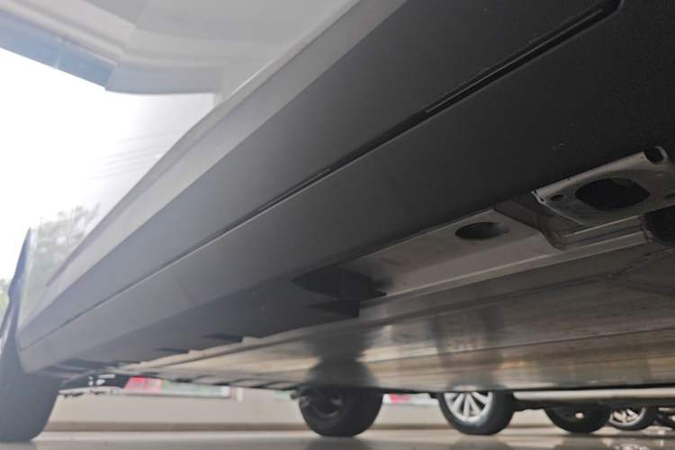 Used AION UT 2025 330 Starlight Edition Right Side Sill