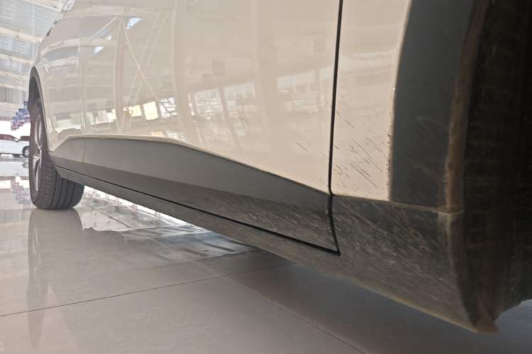Used AION UT 2025 420 Intelligent Luxury Edition Right Side Sill