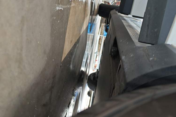 Used AION UT 2025 330 Starlight Edition Right Side Sill